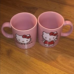 Hello Kitty mugs (set of 2)